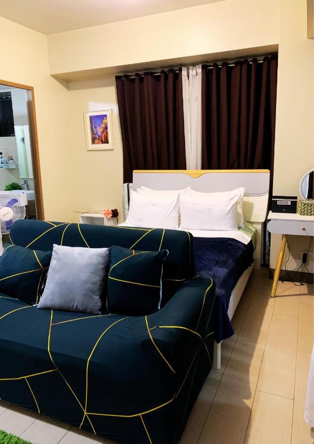 Two Palm Tree Villas Condominium - Studio 8Th Fl With Balcony - Across Terminal 3 Airport パサイ エクステリア 写真