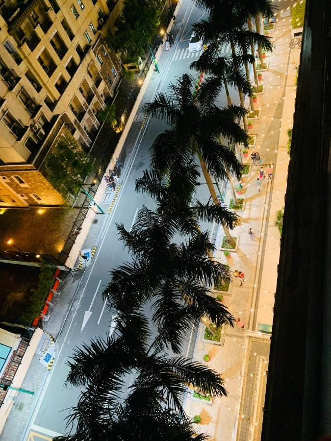 Two Palm Tree Villas Condominium - Studio 8Th Fl With Balcony - Across Terminal 3 Airport パサイ エクステリア 写真