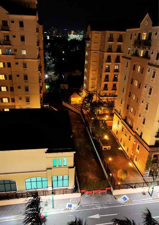 Two Palm Tree Villas Condominium - Studio 8Th Fl With Balcony - Across Terminal 3 Airport パサイ エクステリア 写真